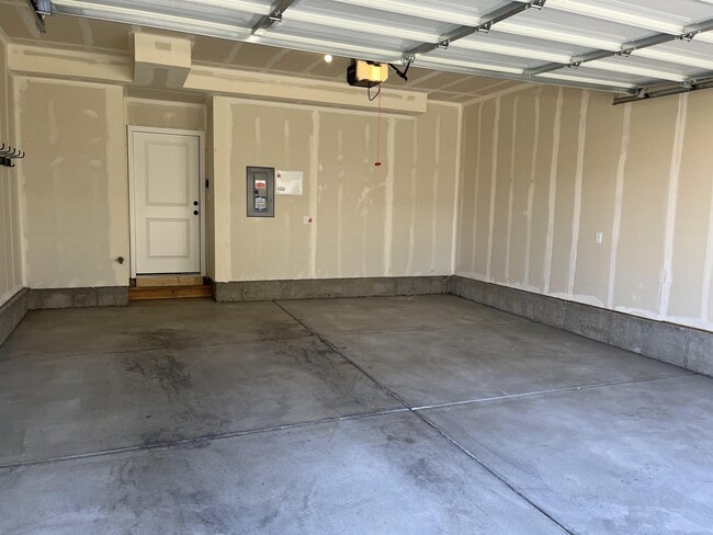Building Photo - 10744 S Porcini Dr