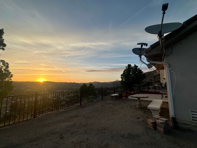 Building Photo - RARE Rental Opportunity – Private ADU with...