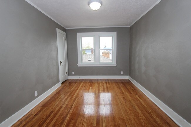 Building Photo - 1147 Hovey St SW