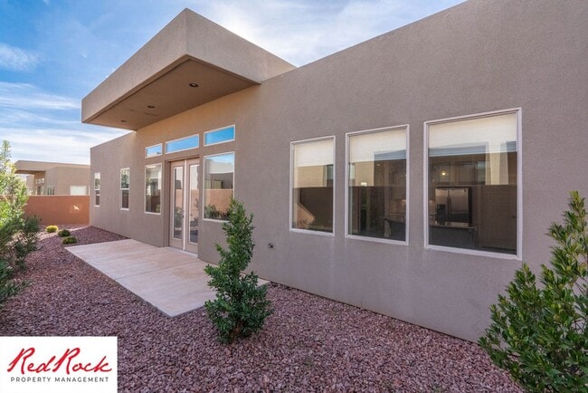 Building Photo - 4 Bedroom Home In The Dunes At Sand Hollow...