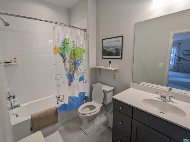 Building Photo - 4758 Loyola Wy