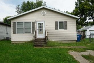 Building Photo - 705 E Timber St