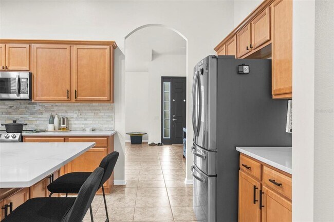 Building Photo - 14373 Wake Robin Dr