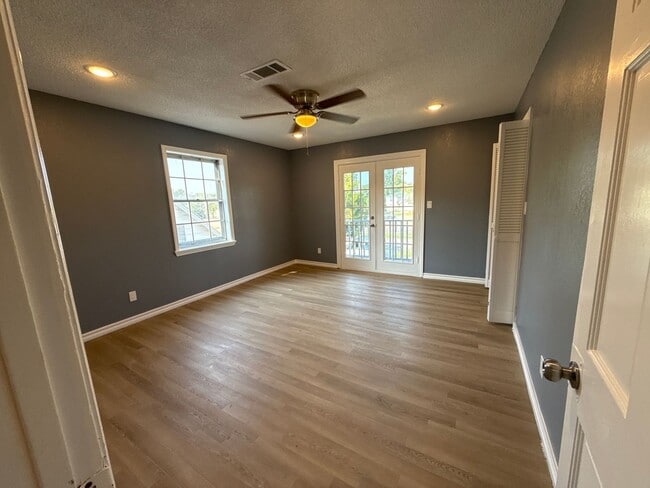 Building Photo - SOUTH 17TH DUPLEX