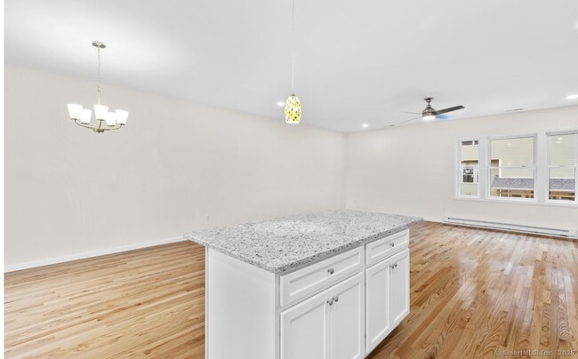 Building Photo - 455 Sherman Ave
