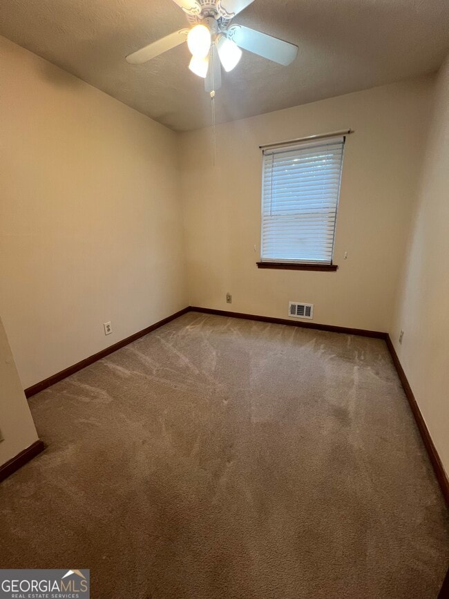 Building Photo - 2060 Kimber Trail