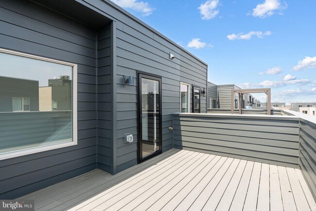 Building Photo - 3126 Pierview Ln
