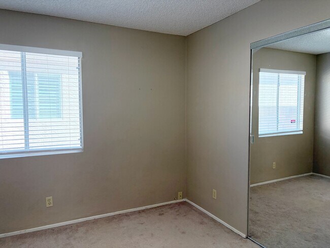 Building Photo - 2713 Brienza Way