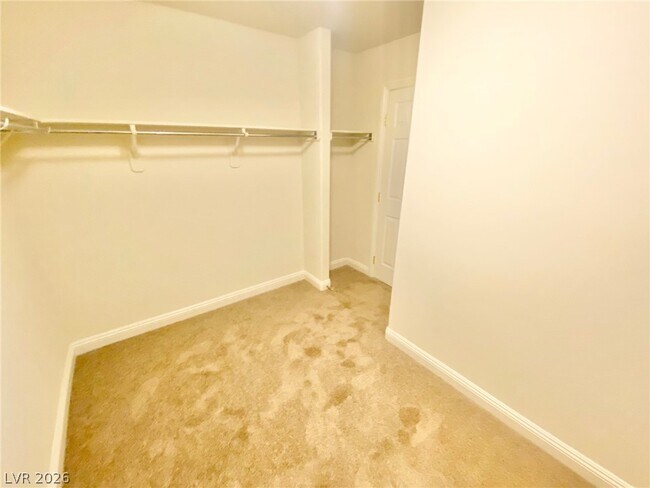 Building Photo - 1750 Dark Wolf Ave