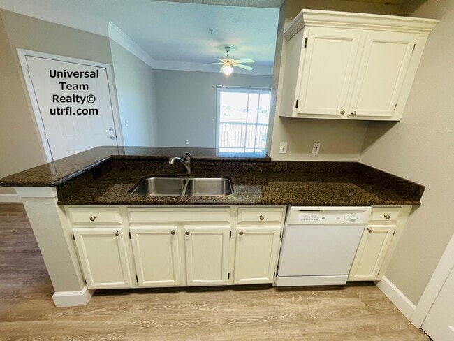 Building Photo - 11480 Villa Grand