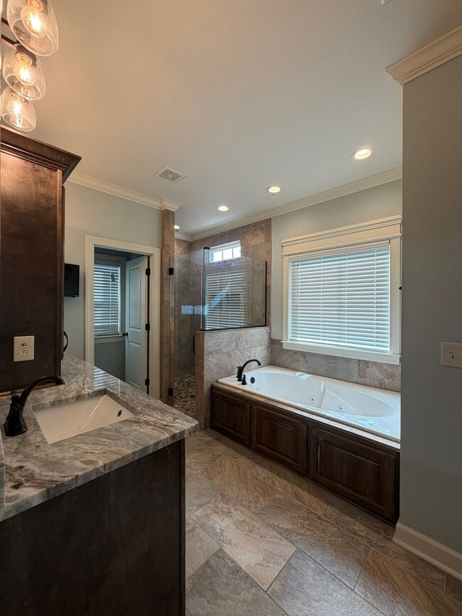 Building Photo - Maddison Subdivision