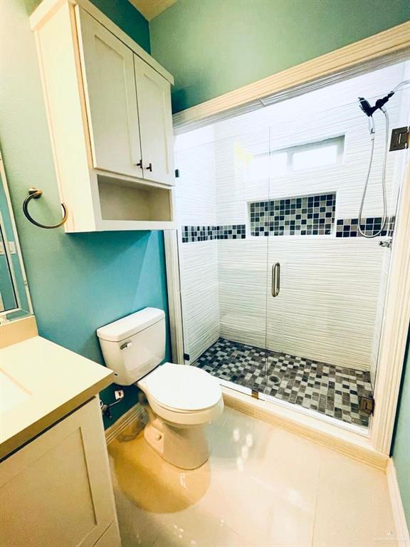 Building Photo - 14 W Rutherford Ave