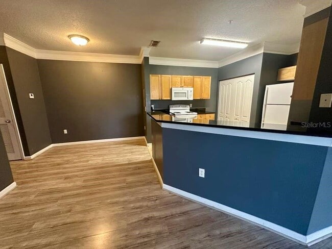 Building Photo - 8836 Villa View Cir