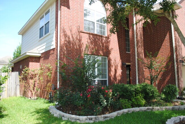 Building Photo - 6122 Vadini Shores Ln