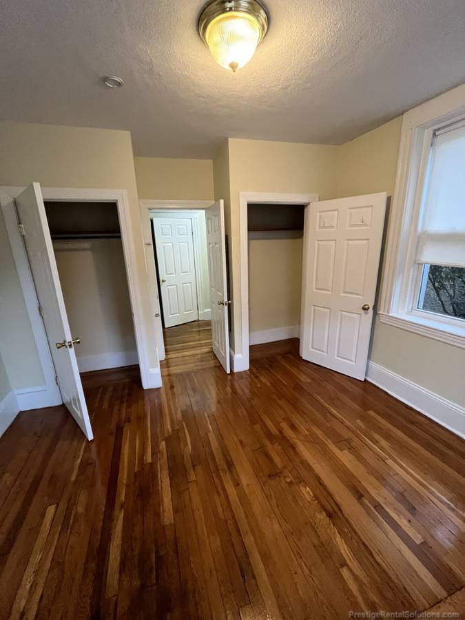 Building Photo - 146 Chiswick Rd