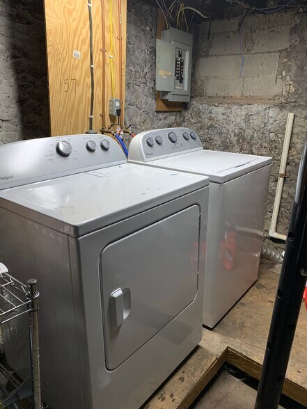 Building Photo - 157 Wilber Ave