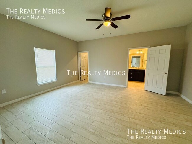 Building Photo - 1364 Gibbs Rd SW