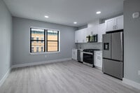 Interior Photo - 22 Fleet St