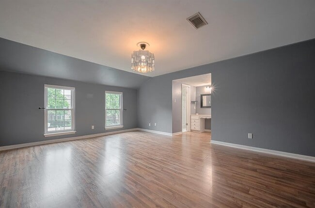 Building Photo - 836 Wax Myrtle Ln