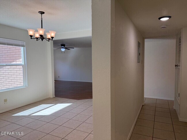 Building Photo - 293 Atlantic Rd