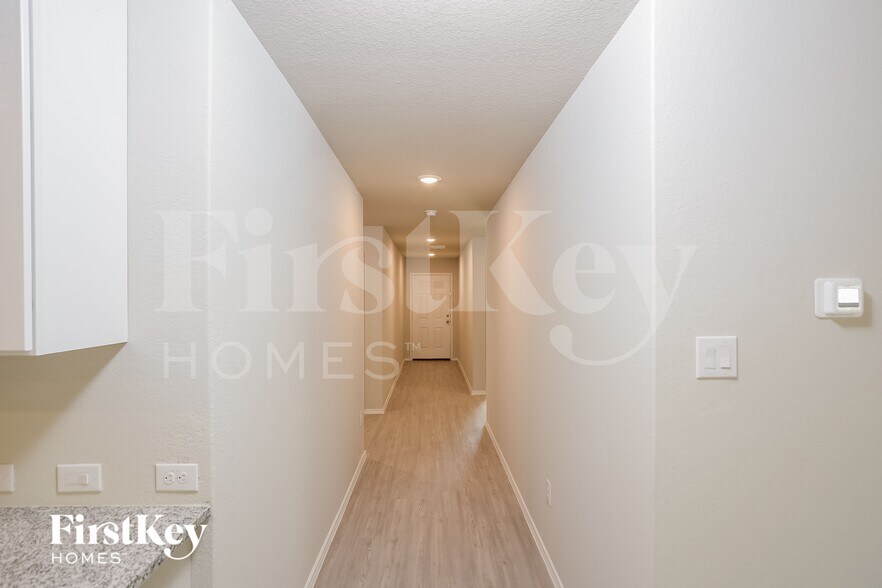 Building Photo - 1827 Morse Way