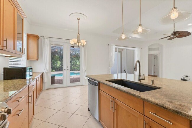 Building Photo - 7236 Lismore Ct
