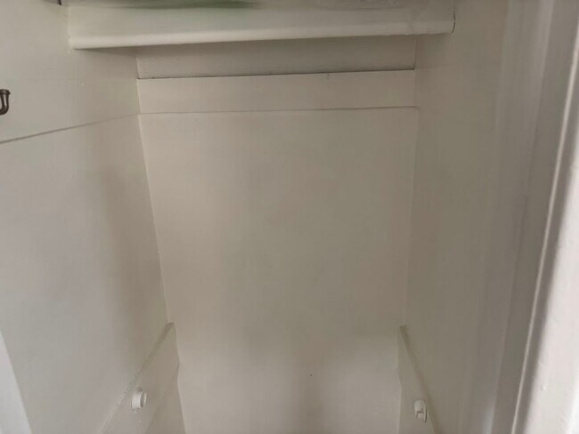 Building Photo - 1701 W Tuckey Ln