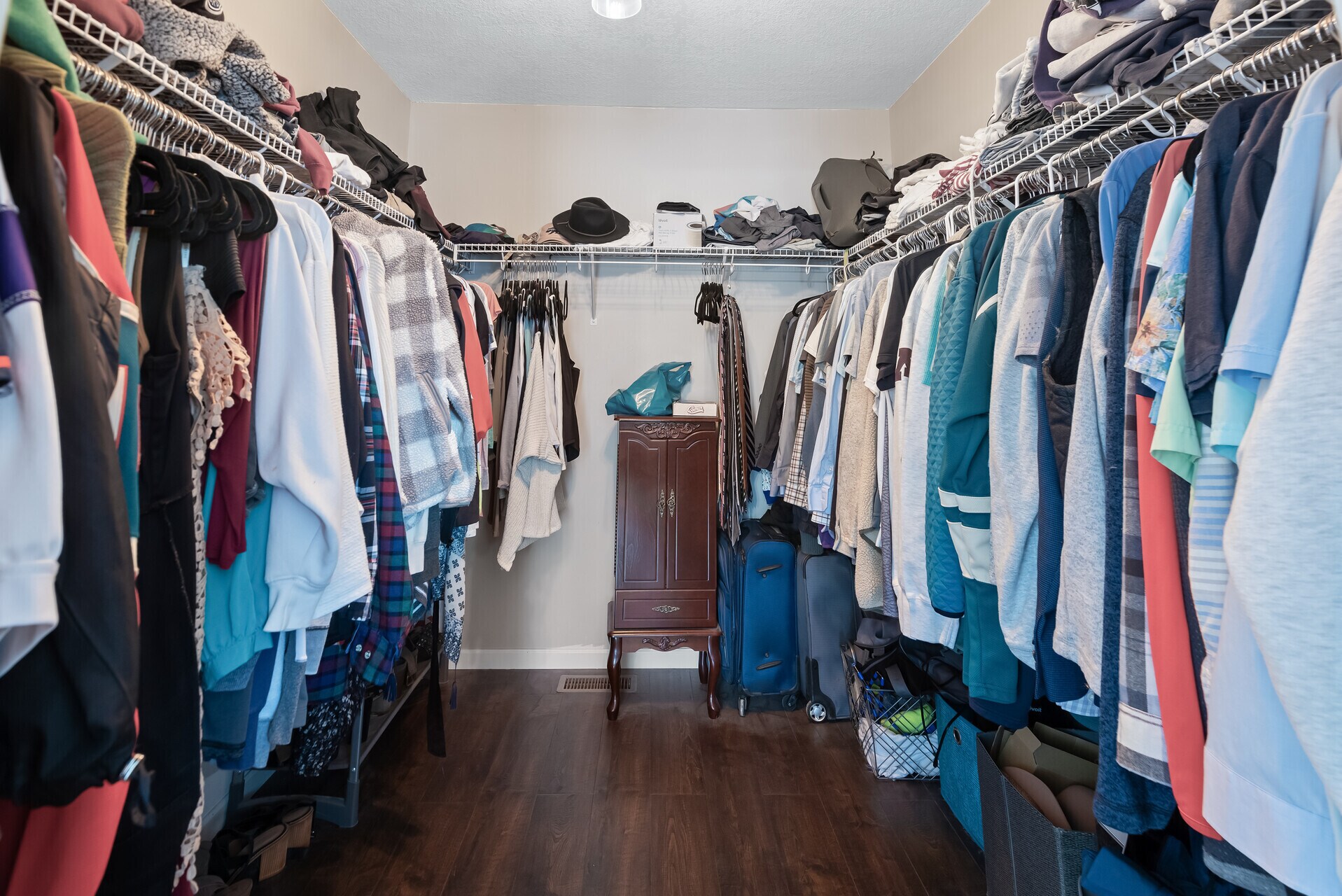 Walk-In Closet - 13055 Europa Trail Way N