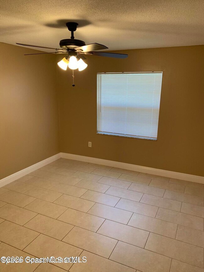 Building Photo - 3645 Barna Ave