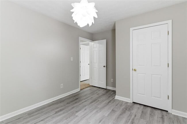 Building Photo - 1145 Grace Dr