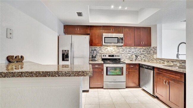 Building Photo - 771 SW 148th Ave