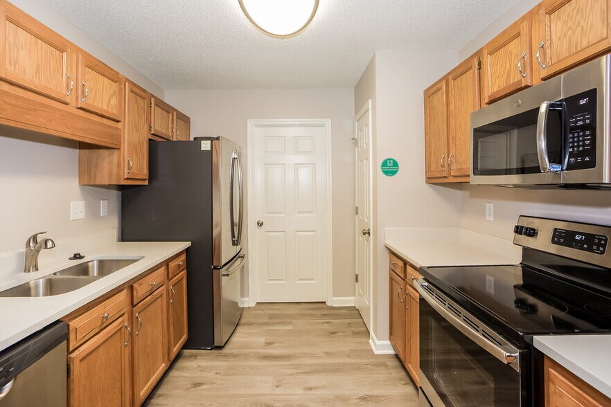 Building Photo - 971 Avery Ct