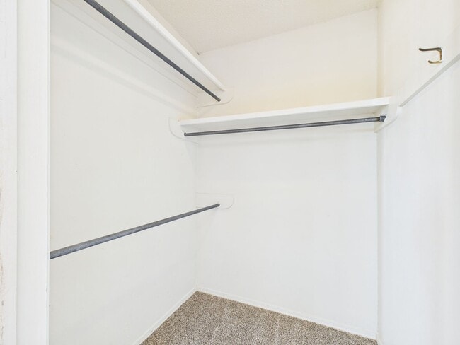 Building Photo - Beautiful in Belmar!