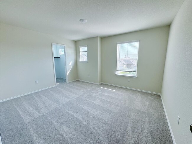 Building Photo - 596 Papaya Dr