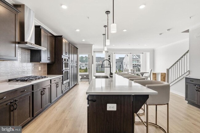 Building Photo - 16007 Hyde Pk Pl
