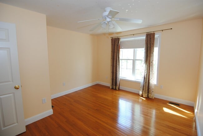 Building Photo - 40 Hibiscus Way