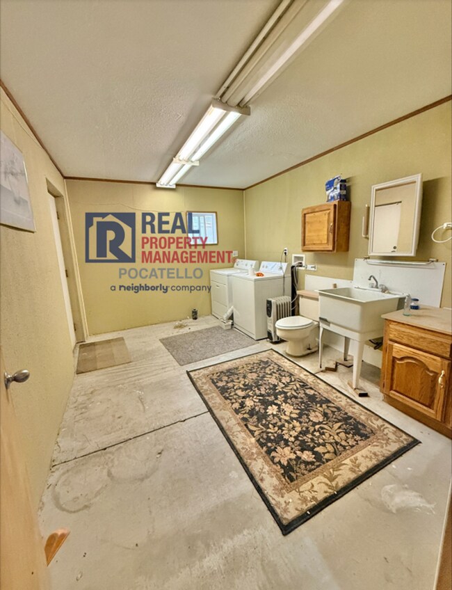 Building Photo - 11300 N Rio Vista Rd