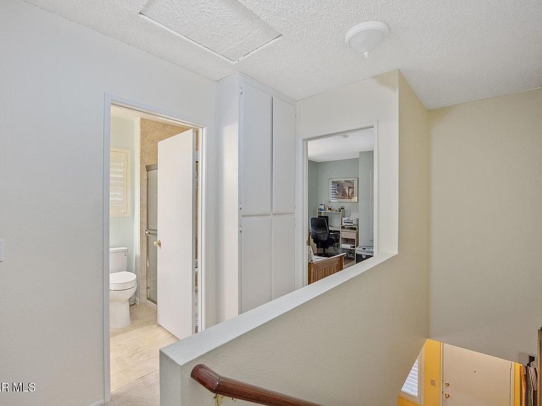 Building Photo - 77 Via Colinas