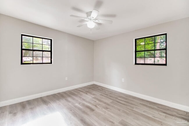 Building Photo - 3711 Tom Ln Dr