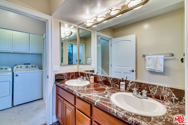 Building Photo - 1008 Harbor Crossing Ln