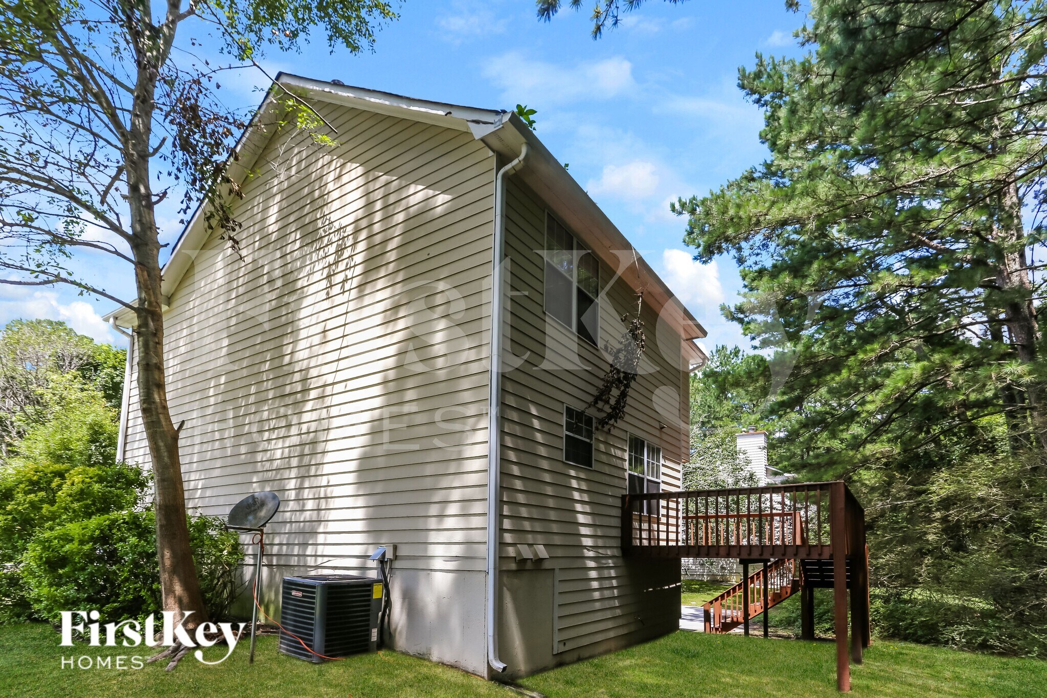 Building Photo - 1270 Summit Point Ln