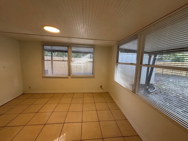 Building Photo - 5299 32nd Terrace N