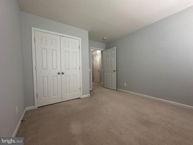 Building Photo - 45760 Smoketree Terrace