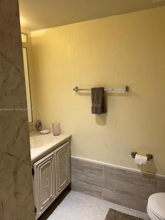 Building Photo - 3821 Environ Blvd