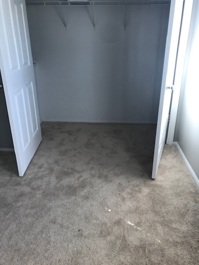 Building Photo - Coming Soon! Three Bedroom Townhome!!