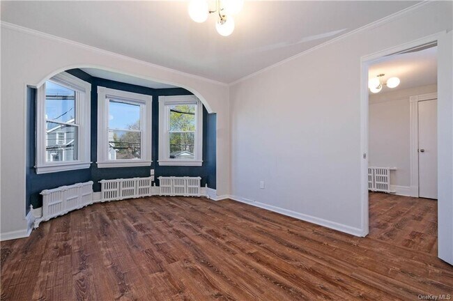 Building Photo - 301 Union Ave