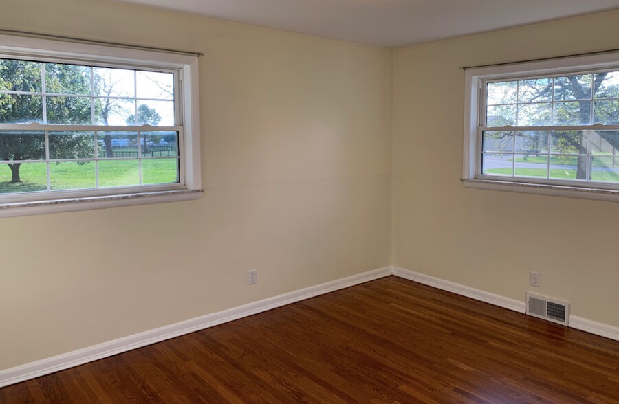 Building Photo - 2900 Newtown Pike