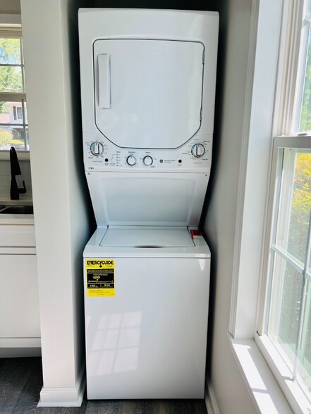 Building Photo - 313 Cabaret Ct