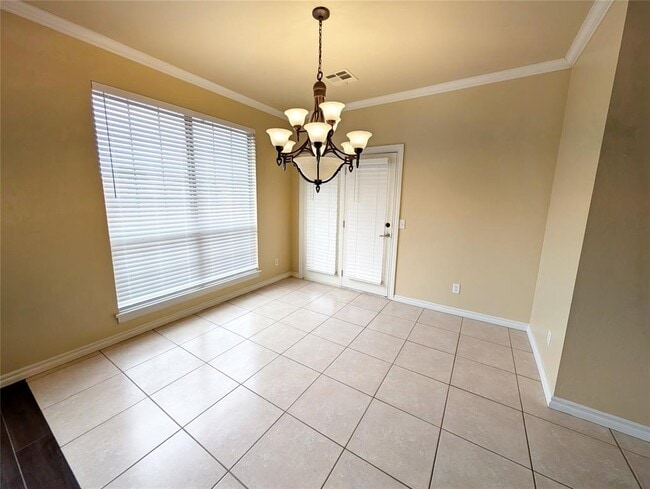 Building Photo - 17201 Cedar Dr