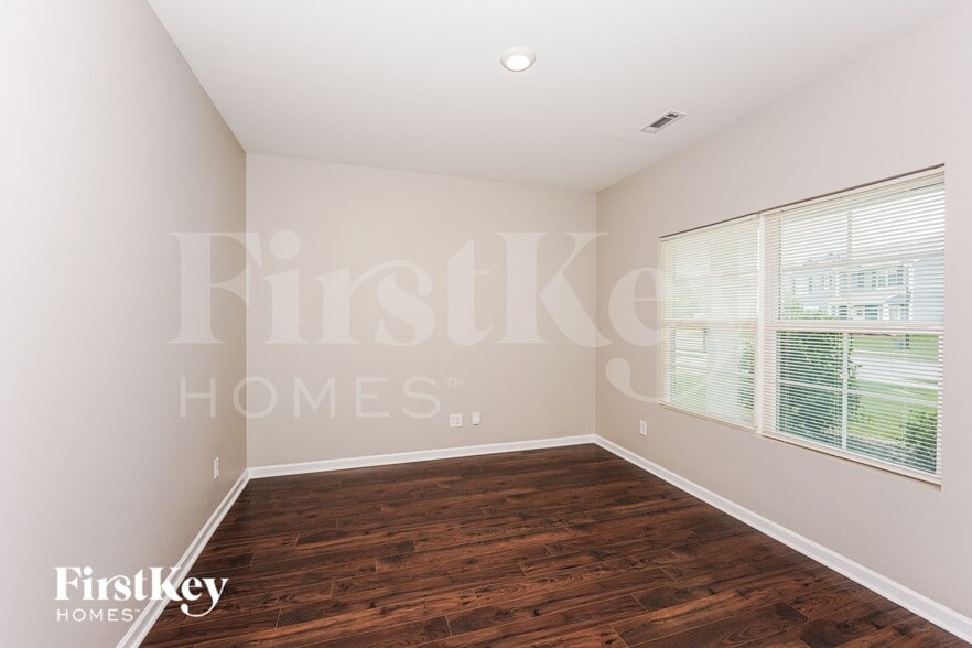 Building Photo - 1024 Wood Duck Way